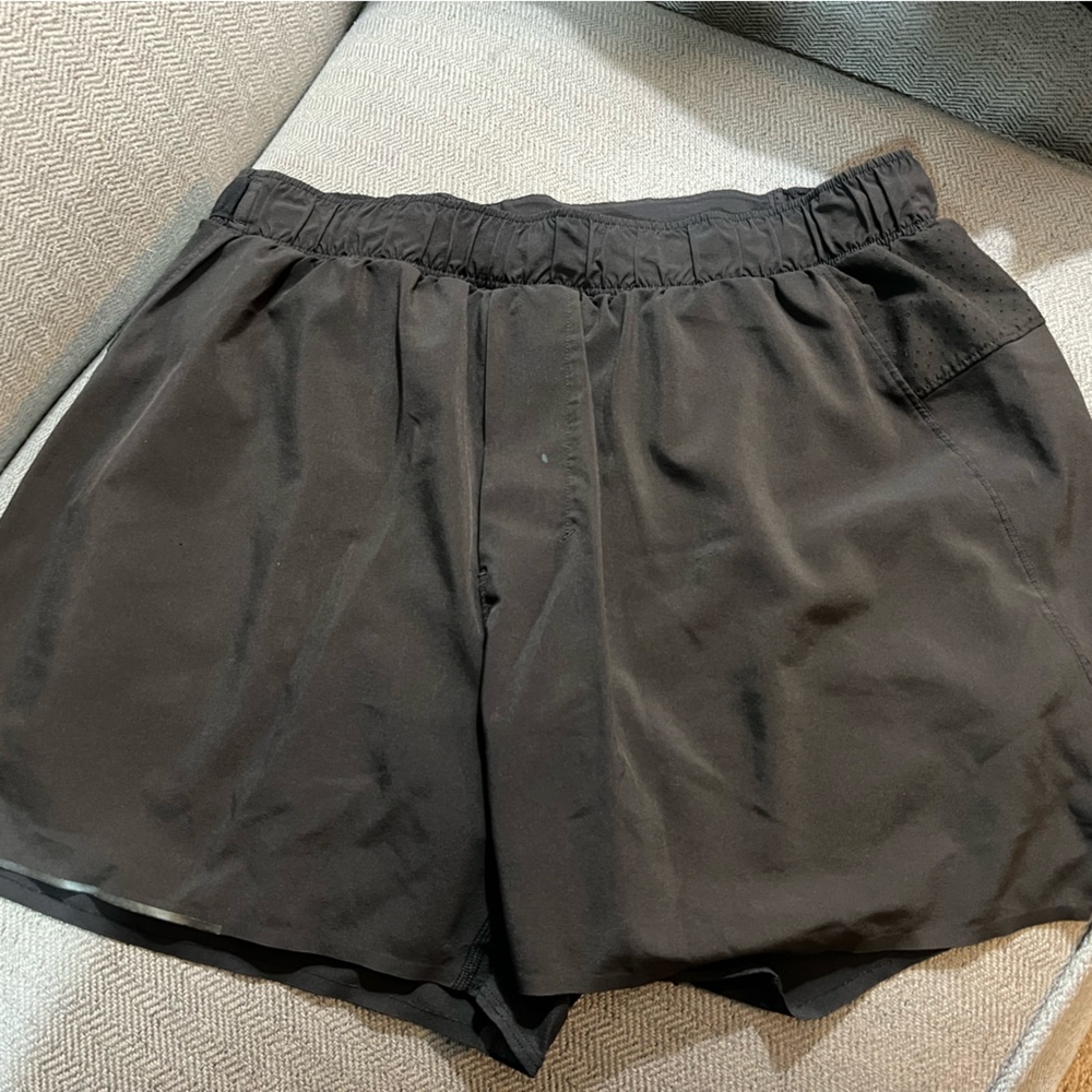 3.5” lululemon shorts